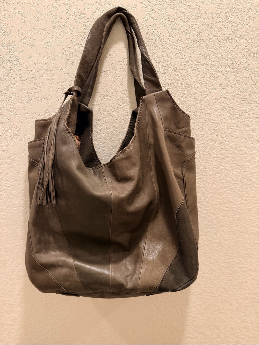 Hobo Bags Front Runner Women's Charcoal Leather Hobo Bag with Tassel
